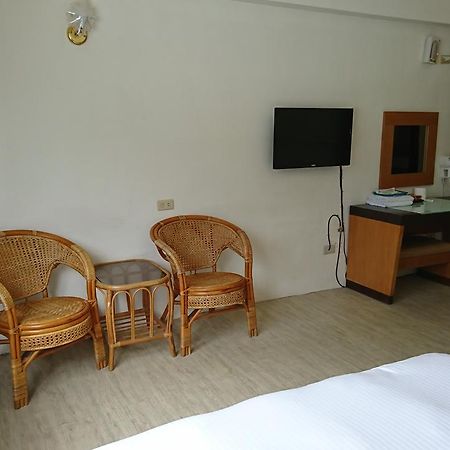 Angela Hotel Taitung Exterior photo