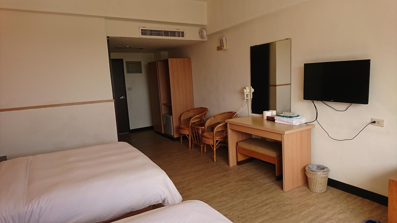Angela Hotel Taitung Exterior photo